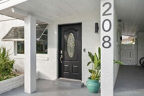 Heated Pool Hot tub Close to Beach Pet Friendly