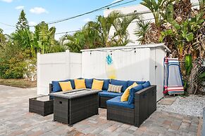 Heated Pool Hot tub Close to Beach Pet Friendly