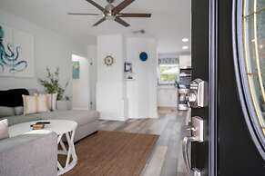 Heated Pool Hot tub Close to Beach Pet Friendly