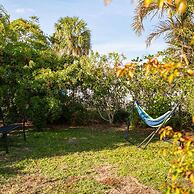 Heated Pool Hot tub Close to Beach Pet Friendly