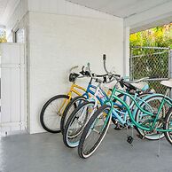 Heated Pool Hot tub Close to Beach Pet Friendly