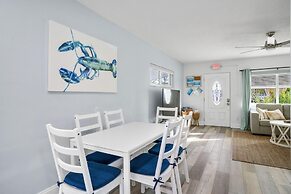 Heated Pool Hot tub Close to Beach Pet Friendly