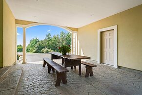 Secluded Lux Mansion Pool Home With Amazing Views