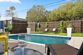 Pool Hottub 5 Miles Clearwater IRB Pet Friendly