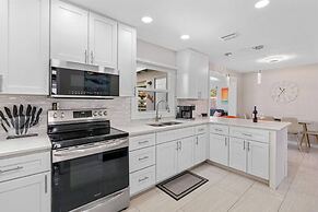 Pool Hottub 5 Miles Clearwater IRB Pet Friendly