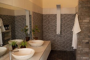 Mahafaly Hotel & Resort