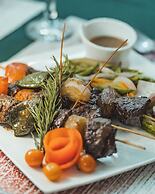 Mahafaly Hotel & Resort