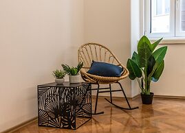 Ghiberti Apartments - Prussian Blue