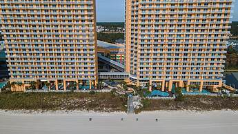 Beachfront Haven 2 BDR Kid-friendly Resort!