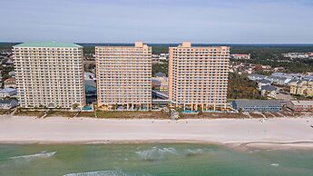 Beachfront Haven 2 BDR Kid-friendly Resort!