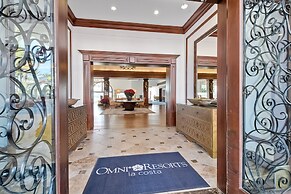 Serenity in La Costa Paradise