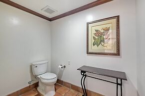 Serenity in La Costa Paradise