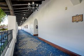 Serenity in La Costa Paradise