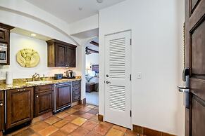 Serenity in La Costa Paradise