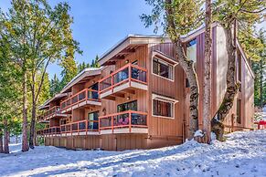 Clouds Rest, Warm Studio Plus Loft for 4!