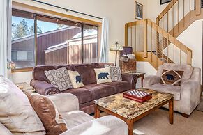 Clouds Rest, Warm Studio Plus Loft for 4!