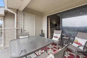 Jim and Roses Cozy Condo 15 Min to Downtown!