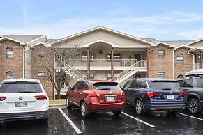 Jim and Roses Cozy Condo 15 Min to Downtown!