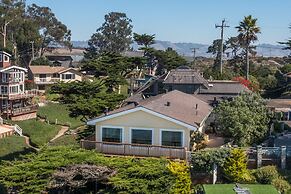 Stunning Coastal Cottage w/ Views of Monterey Bay!