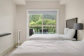 Harrison Lake Pets Welcome 3BR Suite