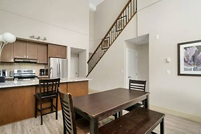 Harrison Lake Pets Welcome 3BR Suite