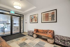 Harrison Lake Pets Welcome 3BR Suite