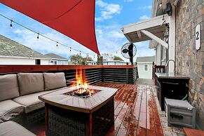 Nautical Loft with Outdoor Kitchen