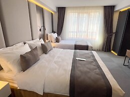 Sera Lake Center Hotel