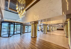 Sera Lake Center Hotel