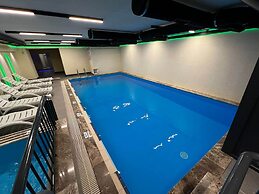 Sera Lake Center Hotel