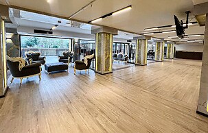 Sera Lake Center Hotel