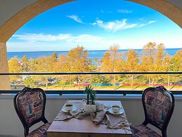 Sera Lake Center Hotel