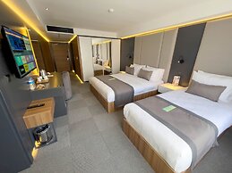 Sera Lake Center Hotel