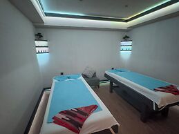 Sera Lake Center Hotel