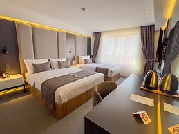 Sera Lake Center Hotel