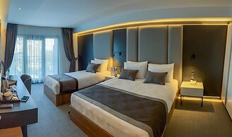 Sera Lake Center Hotel