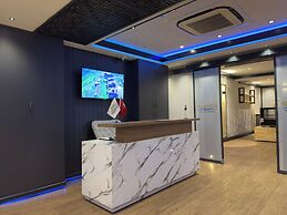 Sera Lake Center Hotel