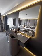 Sera Lake Center Hotel