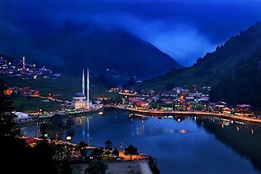 Sera Lake Center Hotel