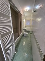 LIONS VENICE Guest House