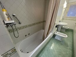 LIONS VENICE Guest House