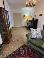 LIONS VENICE Guest House