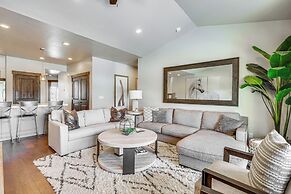 Park City Townhome w/ Hot Tub & Mountain Views!