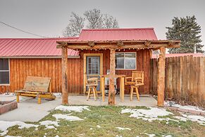 Glenvil Cabin w/ Gas Grill: Steps to Dock & Pond!