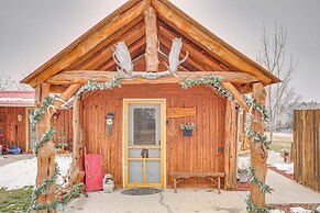 Glenvil Cabin w/ Gas Grill: Steps to Dock & Pond!