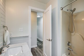 Hatteras Island Hideaway: Waterfront, Canal Access