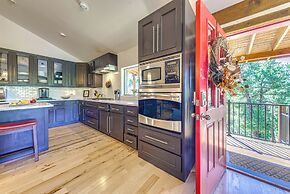 Scenic Ruidoso Escape w/ Hot Tub & Mountain View!