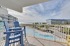 Sunny Fort Walton Beach Condo - Walk to Ocean!