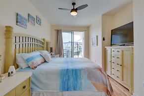 Sunny Fort Walton Beach Condo - Walk to Ocean!