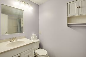 Spacious Delaware Home w/ Game Room!